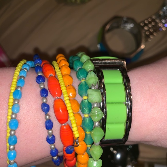 BEAUTIFUL BANGLE WATCH W/ TWO MATCHING BRACELETS - Picture 7 of 8